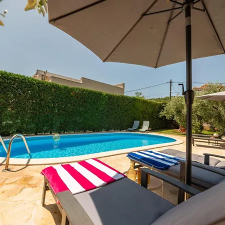 Pine Zadarvillas Villa Kukljica