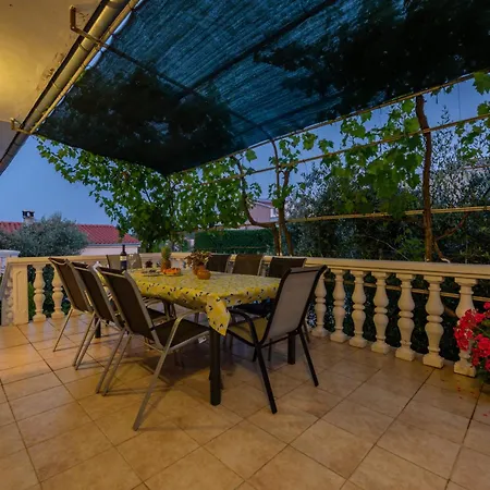 别墅 Pine Zadarvillas 库克利卡