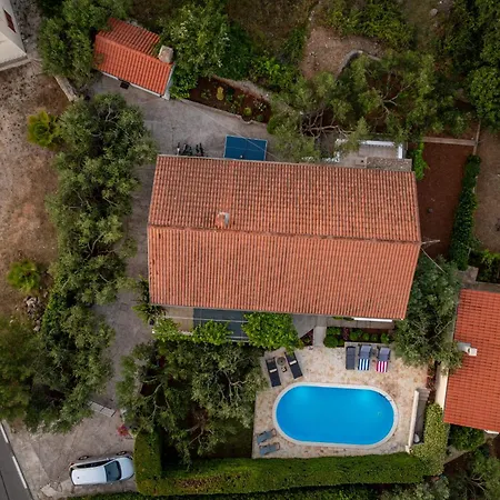 빌라 Pine Zadarvillas *