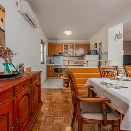 Pine Zadarvillas * Kukljica