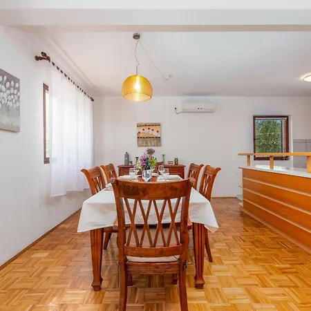 Pine Zadarvillas Βίλα *