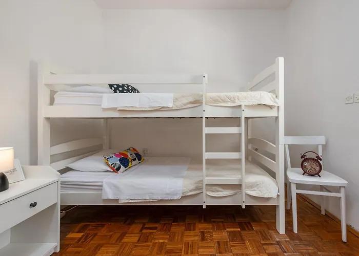 Pine Zadarvillas וילה קוקליצ'ה